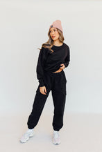 Load image into Gallery viewer, N+G ORIGINAL: It Girl Oversized Cargo Sweatpants (Black)