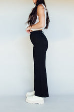 Load image into Gallery viewer, Grin &amp; Flare Pants (Black)