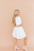 Load image into Gallery viewer, Cue the Contrast Dress (white)