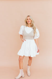 Cue the Contrast Dress (white)