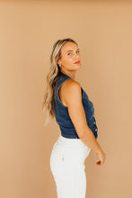Load image into Gallery viewer, All That Vest