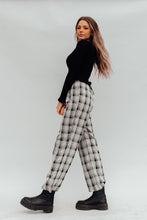 Load image into Gallery viewer, Leading Lady Trousers