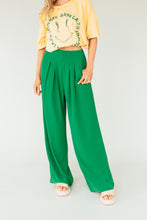 Load image into Gallery viewer, She&#39;s Snatched Trousers