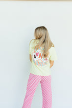 Load image into Gallery viewer, Guns &amp; Roses Daydreamer Boyfriend Tee