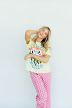 Load image into Gallery viewer, Guns &amp; Roses Daydreamer Boyfriend Tee