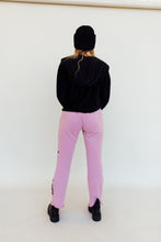 Load image into Gallery viewer, Daydreamer Buzz Off Sweats
