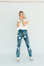 Load image into Gallery viewer, Flora Pants