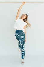 Load image into Gallery viewer, Flora Pants