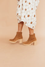 Load image into Gallery viewer, Beau Boots (Dolce Vita)