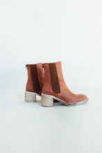 Load image into Gallery viewer, Savannah Free People Boot (Brown)