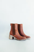 Load image into Gallery viewer, Savannah Free People Boot (Brown)