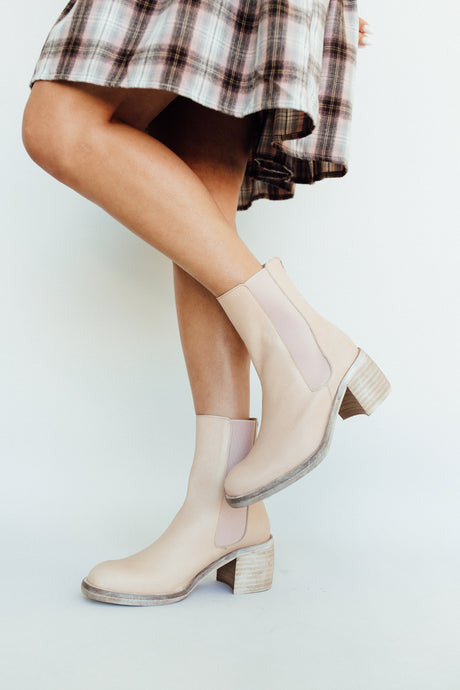 Savannah Free People Boots (Cream)