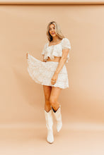 Load image into Gallery viewer, Frilled about Floral Set