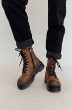 Load image into Gallery viewer, Taylor Boots