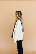 Load image into Gallery viewer, Everyone&#39;s Favorite Jacket