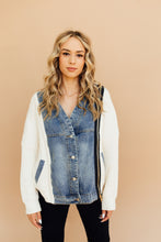 Load image into Gallery viewer, Everyone&#39;s Favorite Jacket
