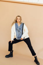 Load image into Gallery viewer, Everyone&#39;s Favorite Jacket