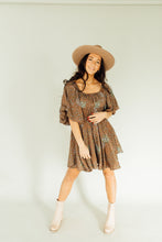 Load image into Gallery viewer, It&#39;s Giving Beth Dress