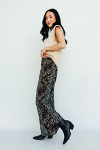 Load image into Gallery viewer, Flow Into Floral Pants